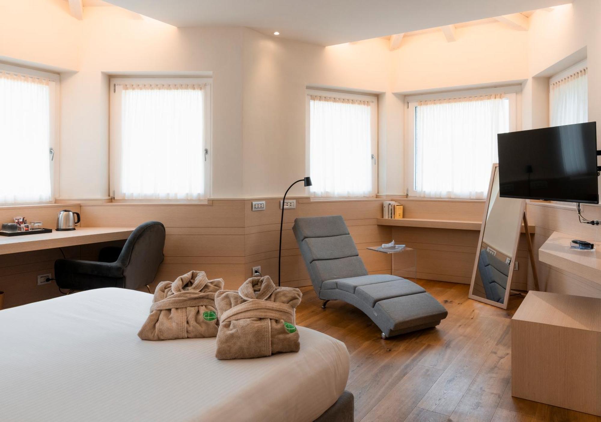 Bes Hotel Terme Di Palazzago Екстериор снимка
