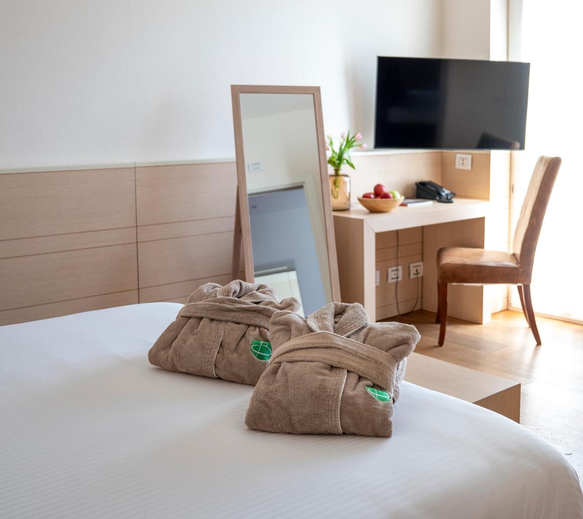 Bes Hotel Terme Di Palazzago Екстериор снимка